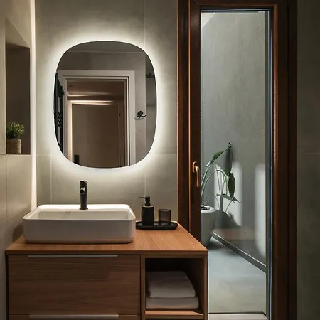 Hyati Thessaloniki, Adults Only